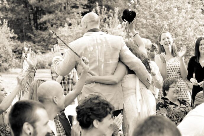 couple walking the isle